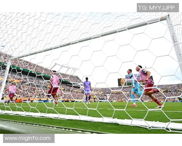 弗鲁米嫩塞逆袭世俱杯黑马之路精彩回顾与赛季展望